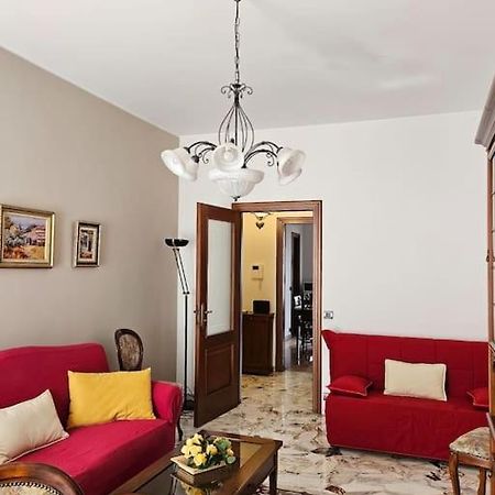 La Casa Di Nonna Gina Apartamento Alba  Exterior foto
