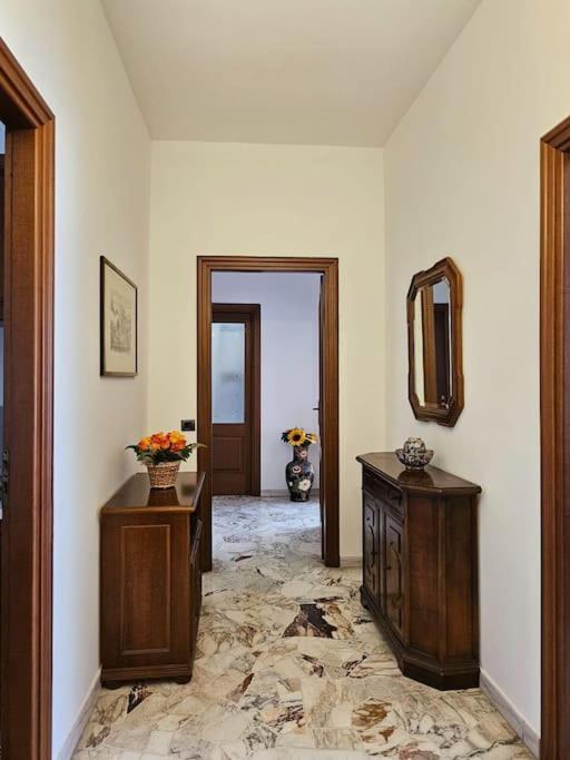 La Casa Di Nonna Gina Apartamento Alba  Exterior foto